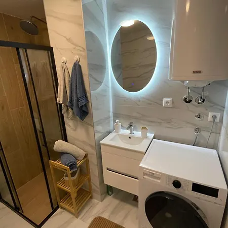Apartment Merak 018 *
