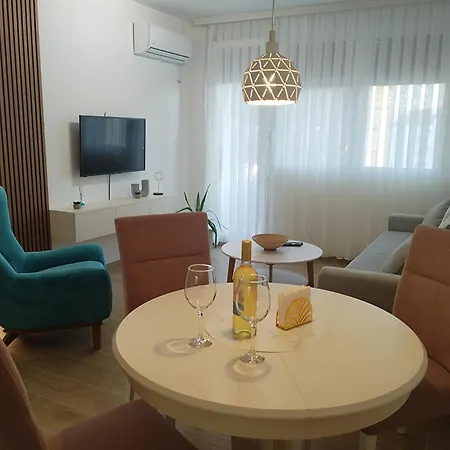 Merak 018 Apartment Nis